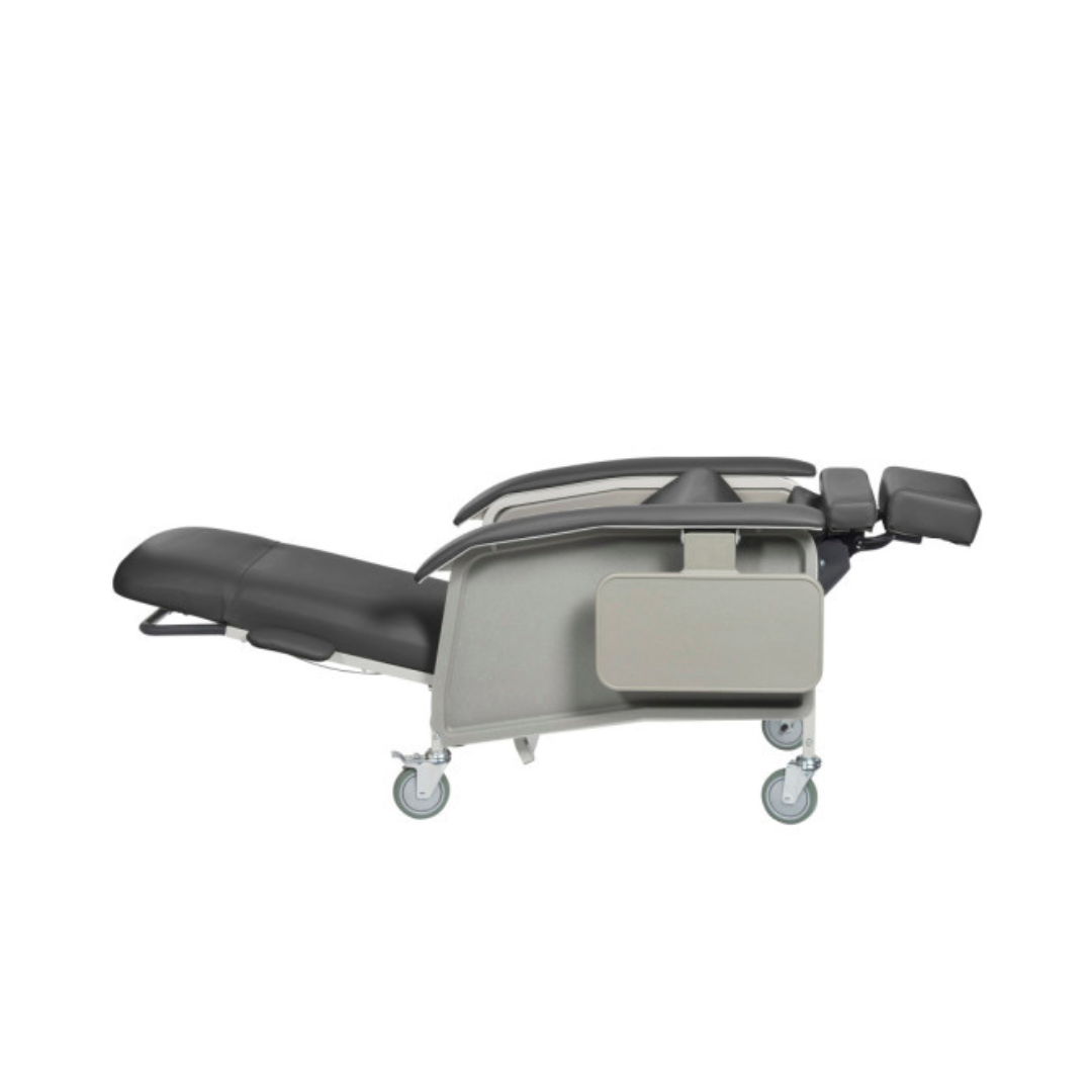 Drive Medical Clinical Care Geri Chair Recliners with 4 Positions & Food Tray - primehubstore.shop Recliners