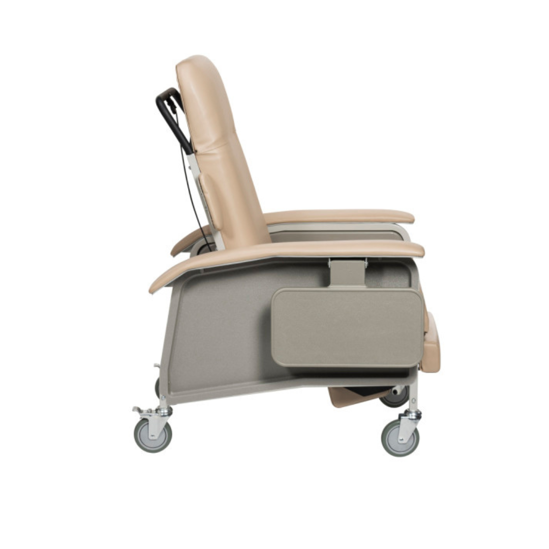 Drive Medical Clinical Care Geri Chair Recliners with 4 Positions & Food Tray - primehubstore.shop Recliners