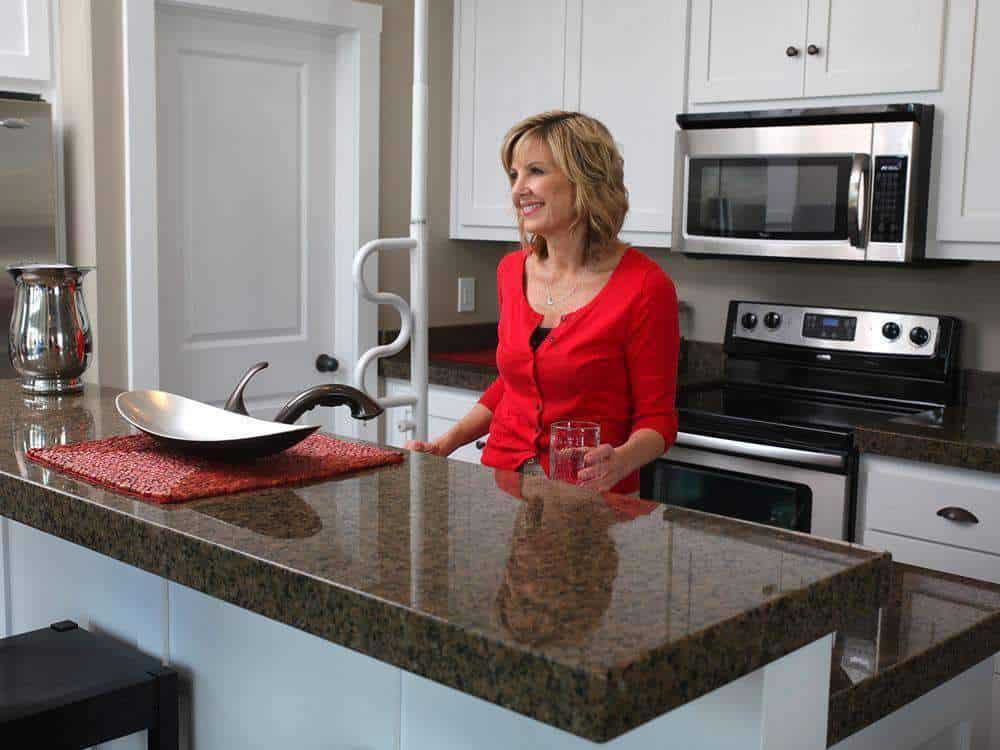 Stander Security Pole & Curve Grab Bar - Elderly Tension Mounted Transfer Pole & Bathroom Assist Grab Bar - primehubstore.shop Security poles