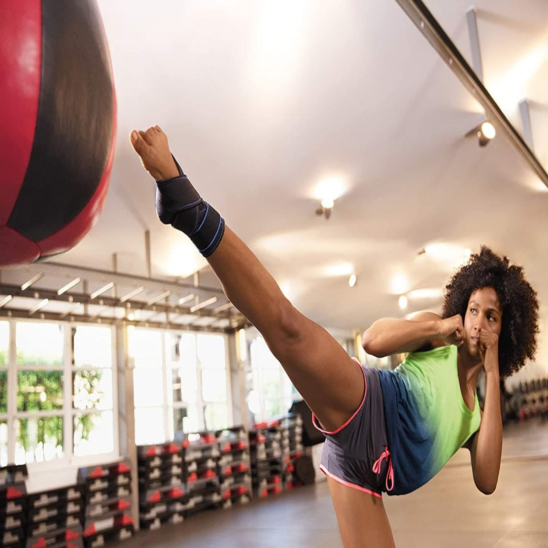 Actimove Ankle Stabilizer Criss-Cross Straps Universal Black - primehubstore.shop Ankle Support