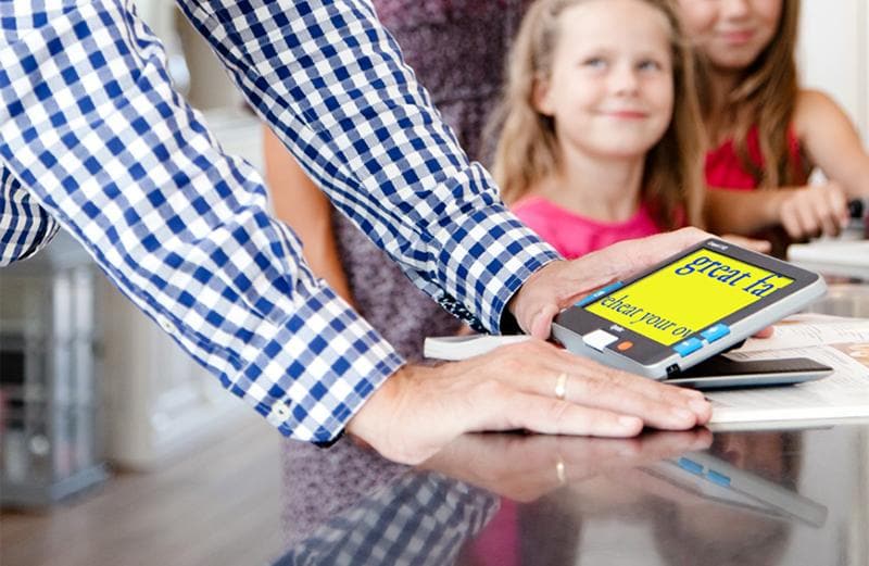 Optelec Compact 7 HD Low Vision Video Magnifier & Auto-Focus Camera - primehubstore.shop Handheld Video Magnifiers